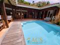 Villa d'architecte F5, piscine, garage -TROIS-ILETS