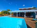 Charmante villa F6 avec piscine et vue mer - RIVIERE-SALEE