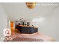 LOCAL 70 m2 avec petite terrasse