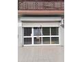 Local professionnel - 90m2 - zone attractive et fréquentée -