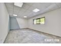 EMOTION REAL ESTATE - LOCAL PROFESSIONNEL - 43m2