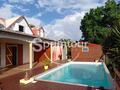 Saint-Claude, Villa T5 Piscine, Studio et Bungalow