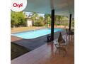 Villa familiale avec piscine et grande terrasse couverte
