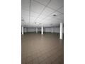 À louer  Local commercial  580 m²  Saint-André